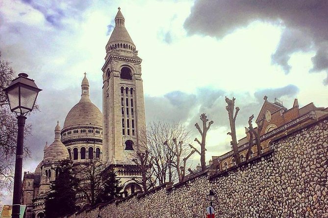 Montmartre Highlights - Bohemian Streets & Sacré-Coeur Basilica - Small-group size and guide quality