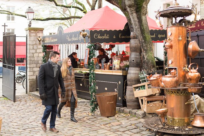 Montmartre Hill French Gourmet Food and Wine Tasting Walking Tour - Place du Tertre and the artists’ quarter