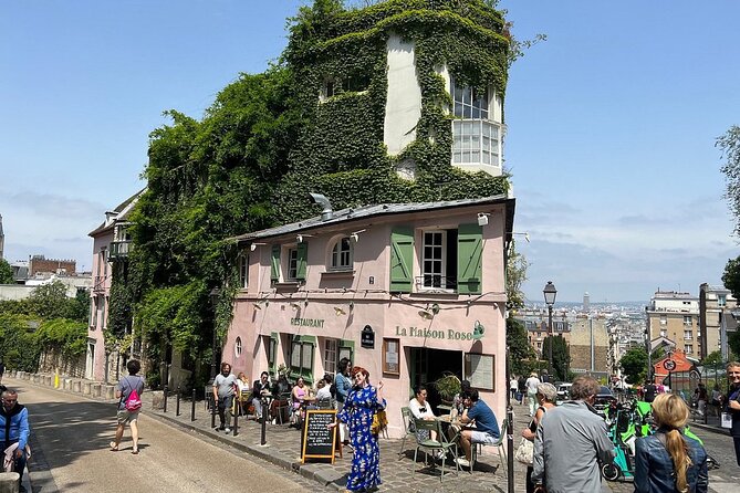 Montmartre Hill French Gourmet Food and Wine Tasting Walking Tour - Sacré-Cœur and the best payoff of the walk