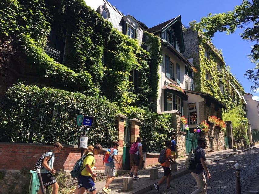Montmartre Walking Tour with a Local Guide - Reaching Sacré-Cœur by the gentler route