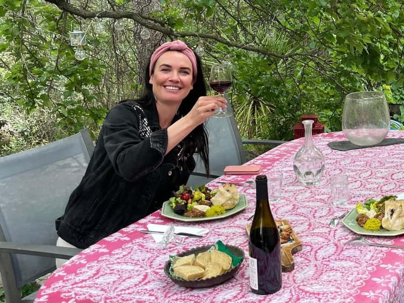 Montpellier: Pic Saint-Loup Wine Tour - Second winery and the Sunday difference
