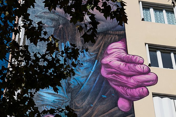 Murals XXL Street Art Tour - Meeting an artist at 2 p.m. in Nationale
