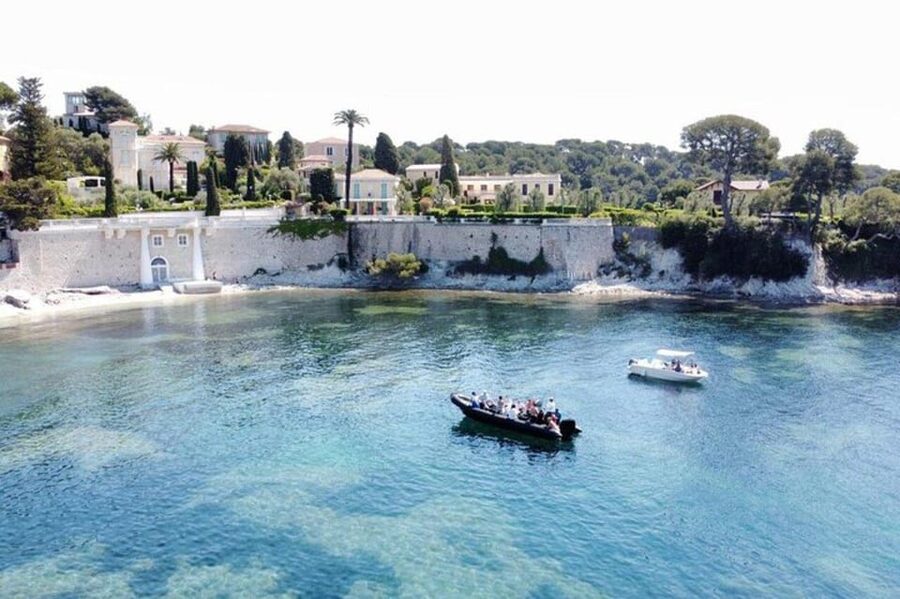 Nice: 1h30 nautical excursion to Cap Ferrat - Leaving Nice from pontoon G04
