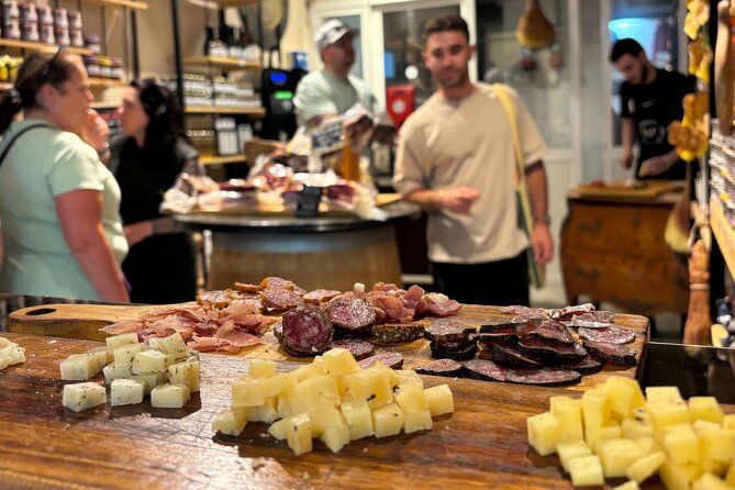 Nice Food Tour: Food Tastings & Local Wine Experience in Nice - Cours Saleya and the flower market