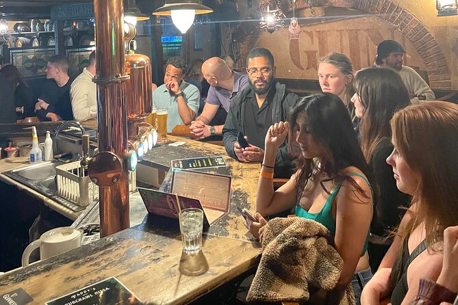 Nice: Pub Crawl Yellow – Social Bars, Games & VIP Club Entry - Guides, games, and the human side