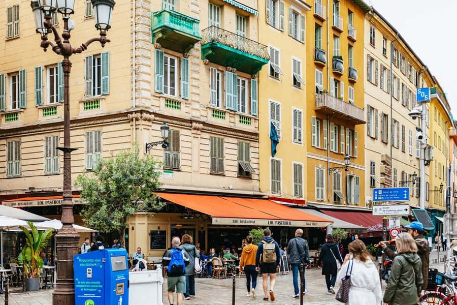 Nice: Sunset Food Tour with Full Meal and Wine - Cheese and wine in the old city