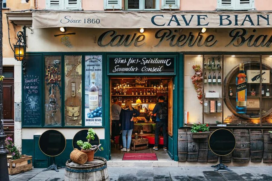 Nice: Sunset Food Tour with Full Meal and Wine - Chocolate first, then the flavors of Provence
