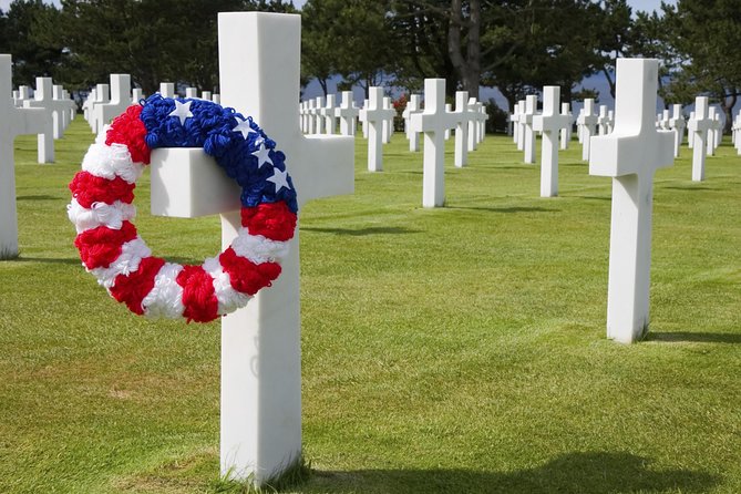 Normandy D-Day Beaches and World War II Sites Day Trip from Paris - Lunch and free time in Arromanches
