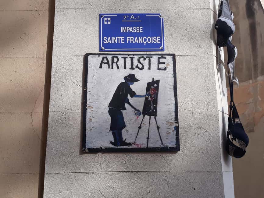 "Old Marseille" district tour and treasure hunt - Why Le Panier makes such a good game board