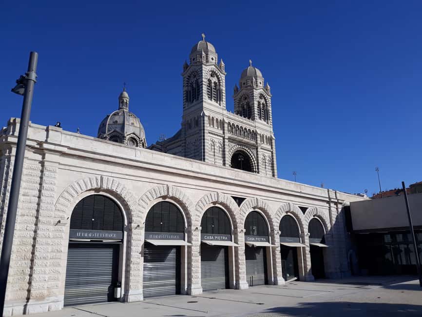 "Old Marseille" district tour and treasure hunt - Walking distance, stairs, and the two-and-a-half-hour pace