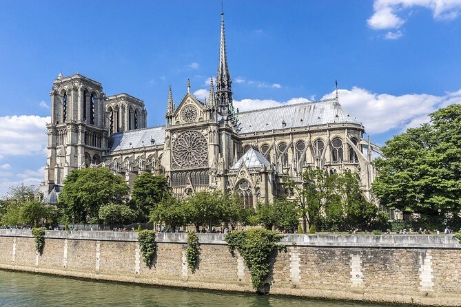 Outdoor Notre-Dame walking Tour with Sainte-Chapelle Entry - Key points to know before booking