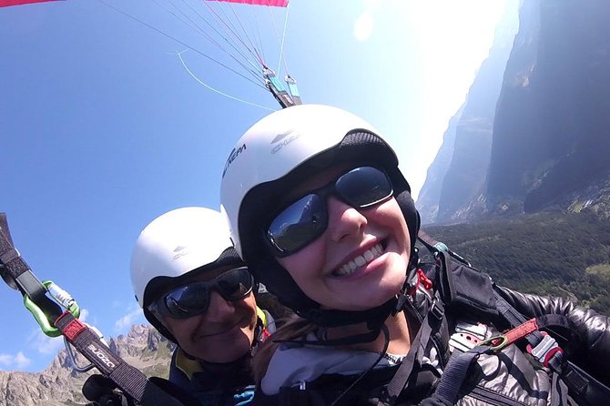 paragliding discovery flight - Twenty to thirty minutes over the Alpine valley