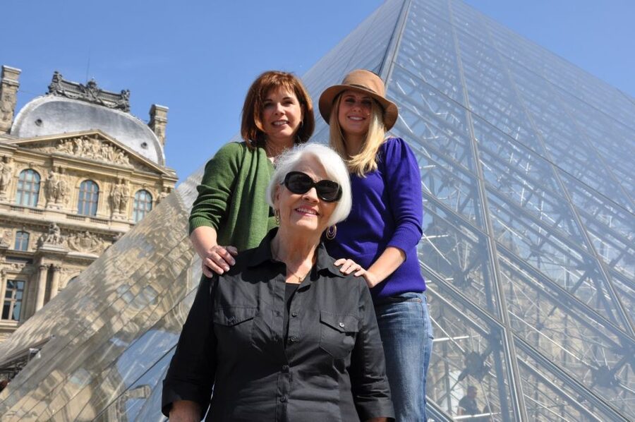 Paris 2-Hour Private Walking Tour with a Photographer - Is $293 a Fair Price?