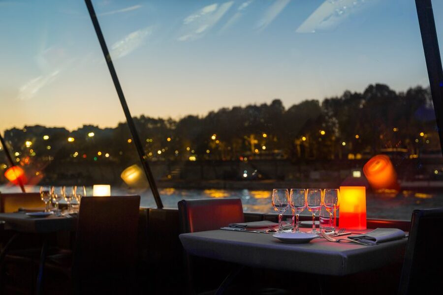 Paris: 3-Course-Dinner Cruise with Wine on the Seine River - Musée d’Orsay, Louvre, and the heart of Paris