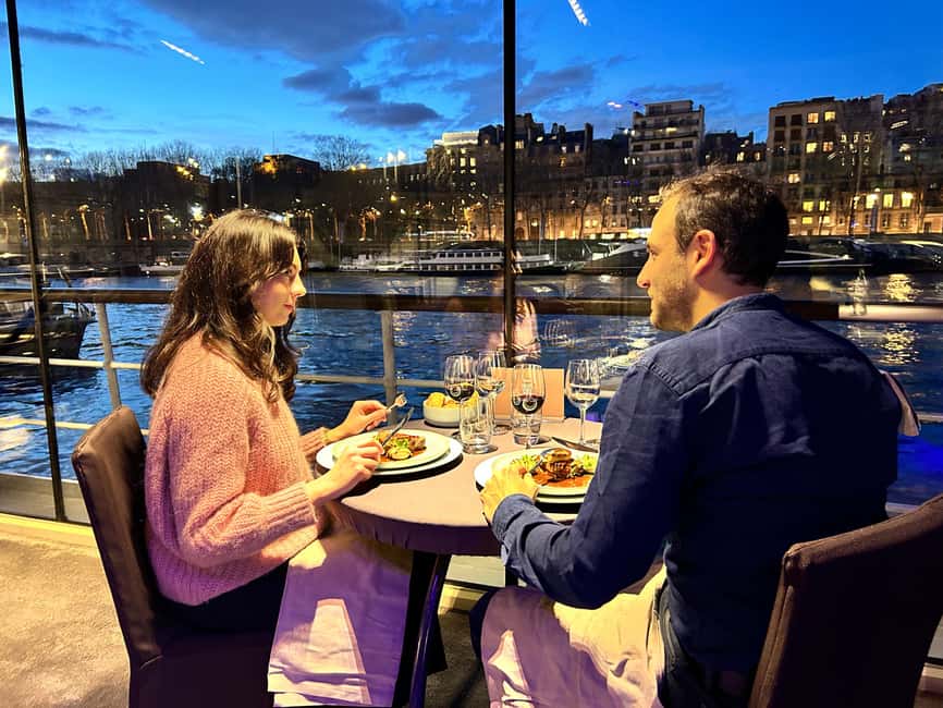 Paris: 3-Course-Dinner Cruise with Wine on the Seine River - Dinner begins with Paris at twilight