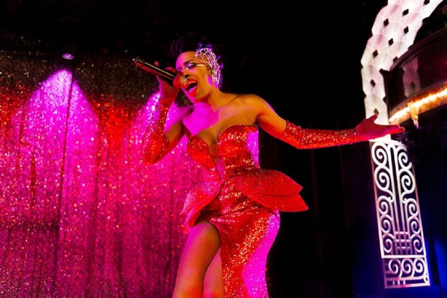 Paris: 3-Course Dinner & Show at Paradis Latin Cabaret - Key points to know before booking