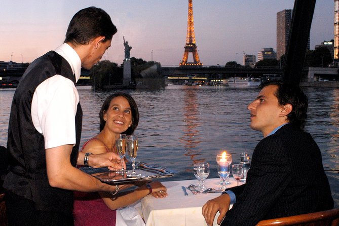Paris 3-Course Gourmet Dinner and Sightseeing Seine River Cruise - What the 90-minute Seine cruise feels like