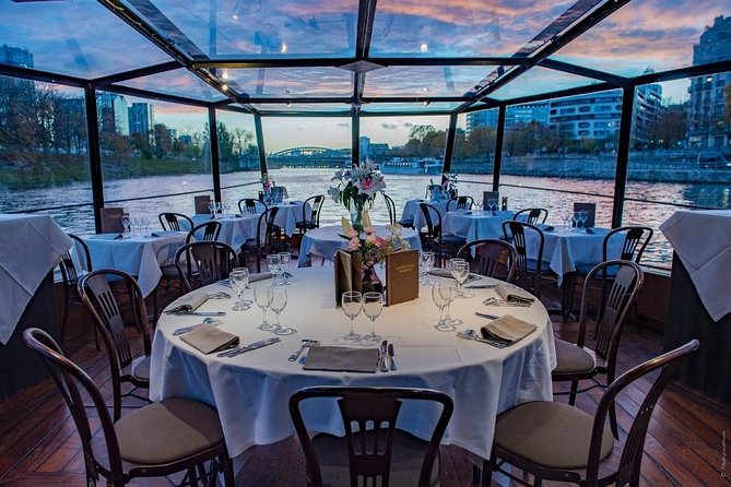 Paris 3-Course Gourmet Dinner and Sightseeing Seine River Cruise - The dinner: French touches without a long tasting menu