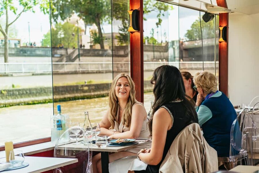 Paris: 3-Course Italian Meal Seine Cruise - Finding Le Théo at Rue du Ranelagh
