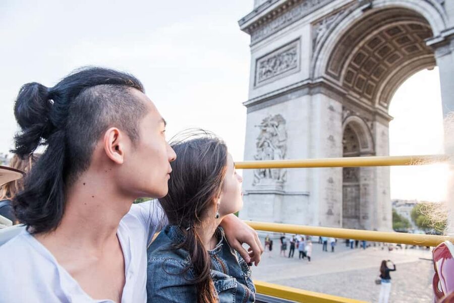 Paris: Arc de Triomphe Ticket & Big Bus Hop-on Hop-off Tour - The Louvre, Musée d’Orsay, and Notre Dame stops