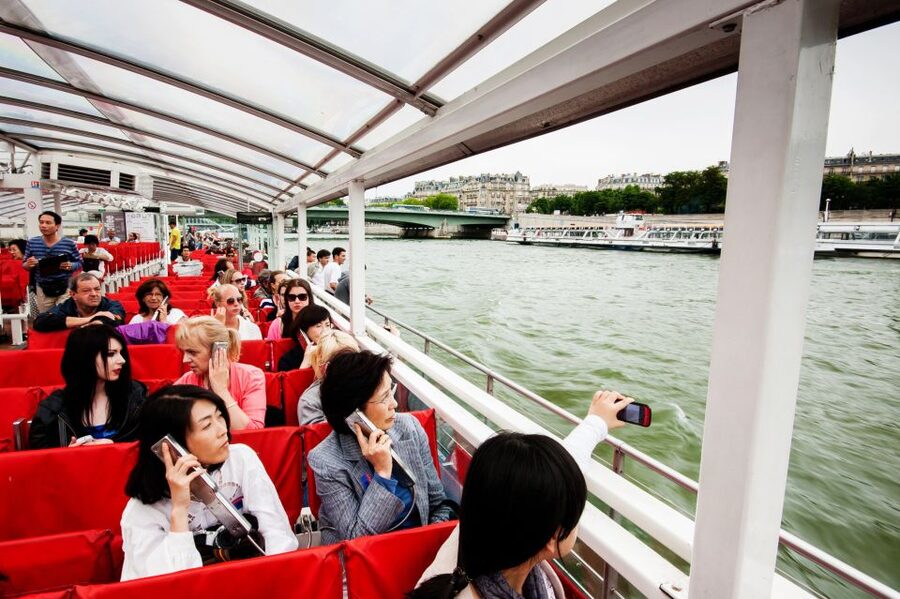 Paris: Audio-Guided Bus Tour & Seine River Cruise - The one-hour Seine cruise