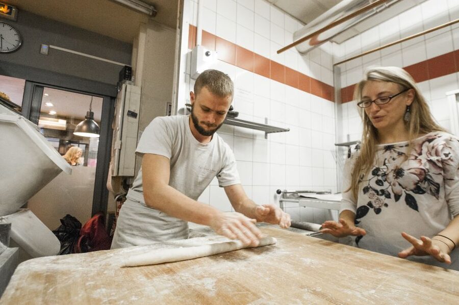 Paris Bakery Tour - Practical timing and booking advice