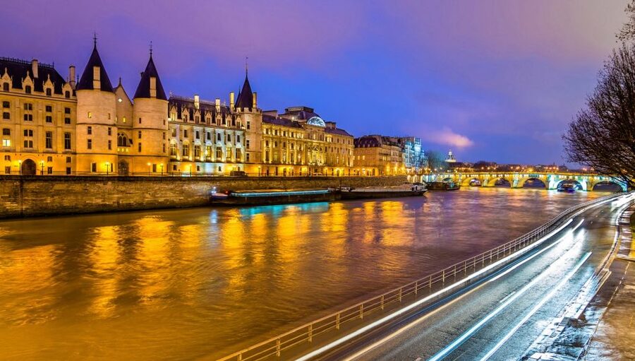 Paris: Bastille Day Dinner Cruise on the Seine River - Starting beside the Orsay Museum