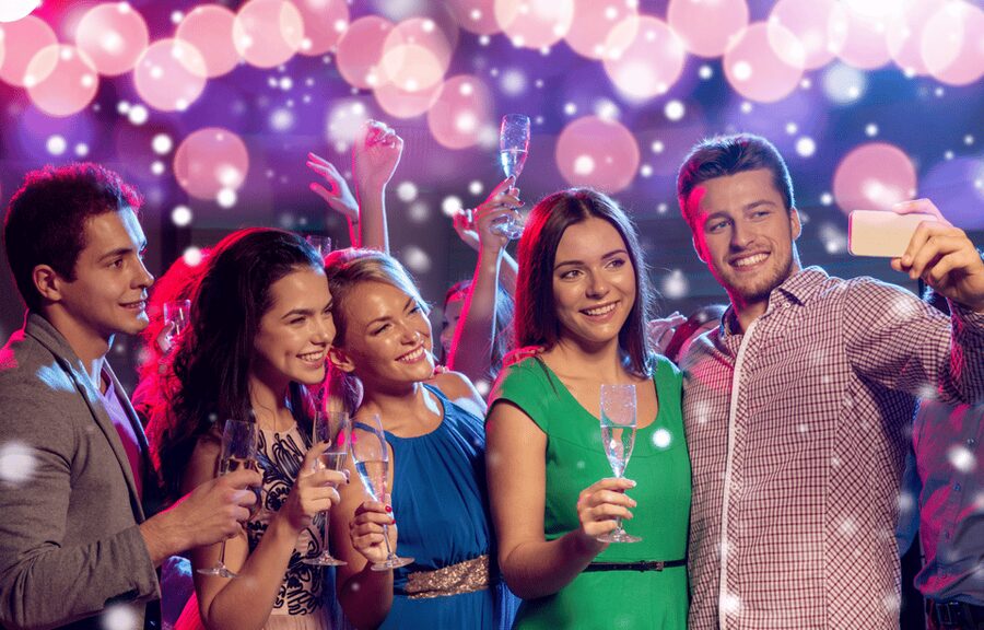 Paris: Bastille Day Special Evening Cruise - What the two-hour cruise feels like