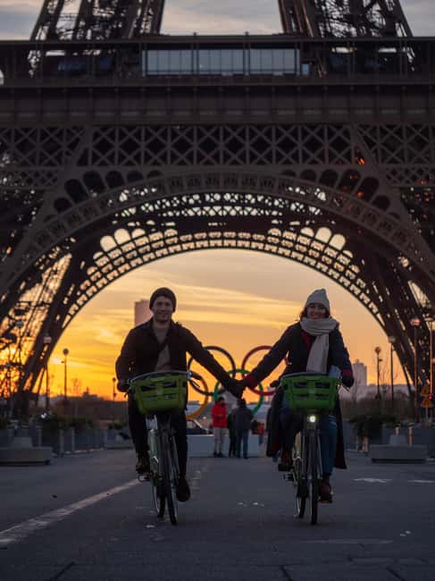 Paris Before the Crowds: Sunrise Bike Tour with Breakfast - Key points about the sunrise ride