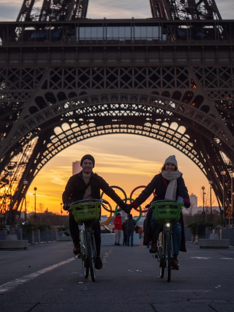 Paris Before the Crowds: Sunrise Bike Tour with Breakfast - Breakfast after the final ride