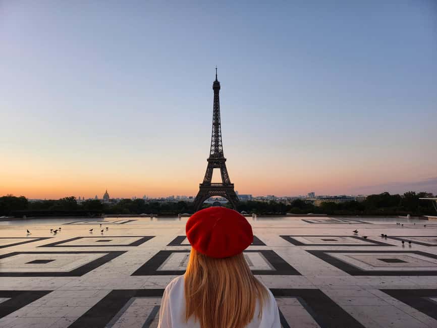 Paris Before the Crowds: Sunrise Bike Tour with Breakfast - Starting near the Louvre before the city wakes