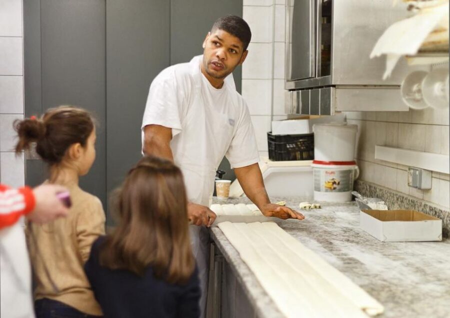 Paris: Behind the Scenes Bakery Tour with Breakfast - Shaping the baguette