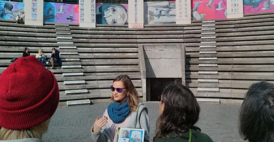 Paris: Belleville Street Art Tour with an Artist - The climb to Belleville’s Paris view