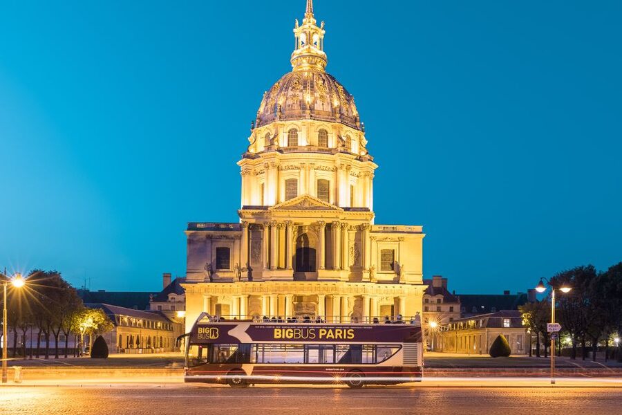 Paris: Big Bus Hop-on Hop-off Tour & Panoramic Night Tour - The upper deck, weather, and comfort