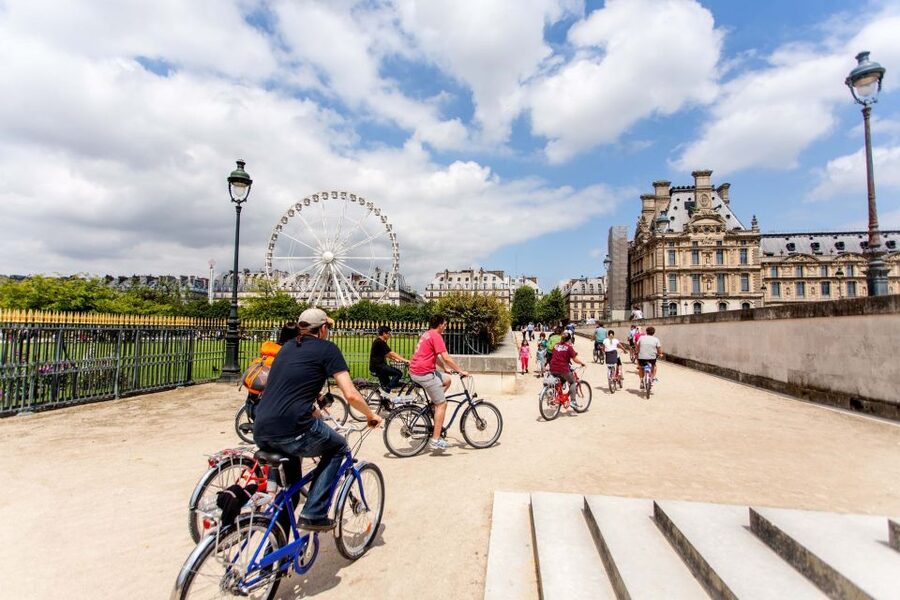 Paris Bike Tour: Eiffel Tower, Place de la Concorde & More - Place de la Concorde and the final stretch