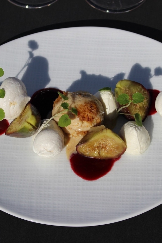 Paris: Bustronome Gourmet Lunch Tour on a Glass-Roof Bus - What the Bustronome lunch is really like