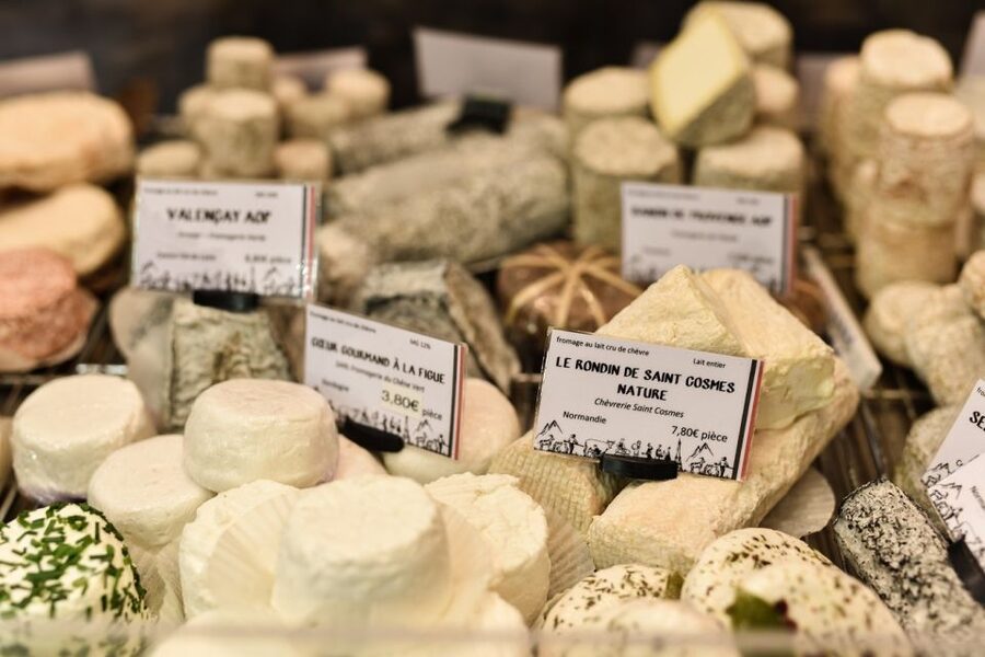 Paris: Butter and Cheesemaking Workshop - Meeting the cheese master at the Living Cheese Museum