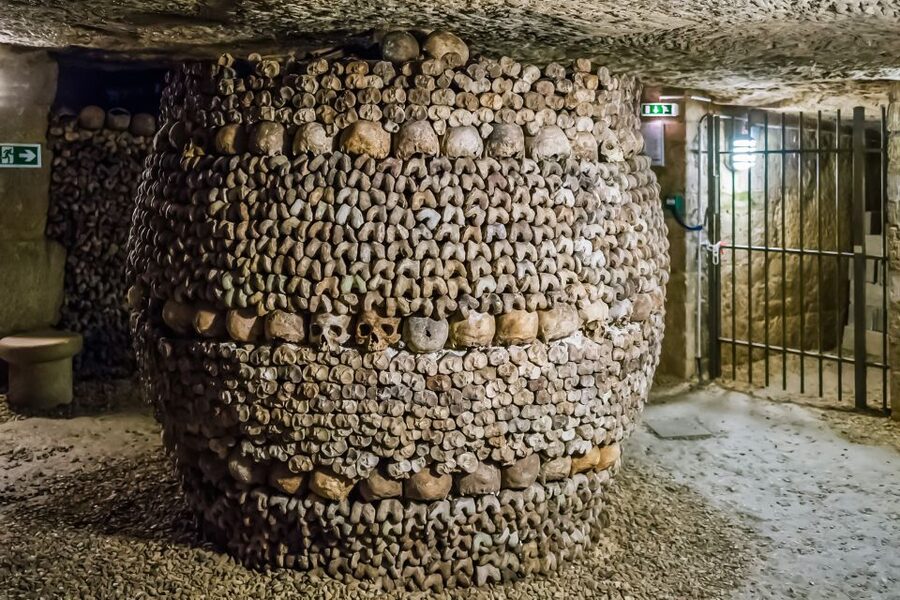 Paris: Catacombs Restricted Access Tour - Understanding the cemetery crisis