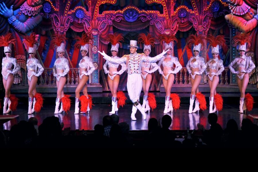 Paris: Champagne at the Moulin Rouge & Seine River Cruise - Practical advice for a smoother night