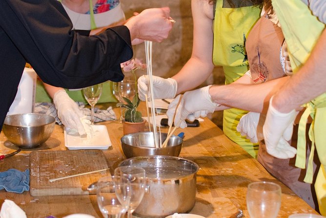Paris Cheesemaking Workshop including Wine and Cheese Tasting with an Expert - Making cheese instead of just tasting it