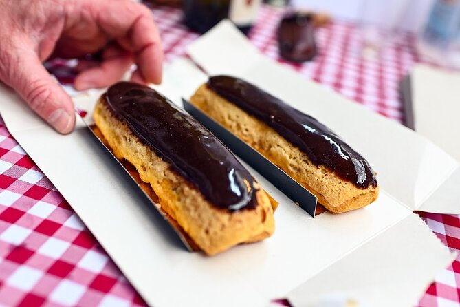 Paris Chocolate, Macaron & Pastry Food Tour: 10 Gourmet Tastings - Montmartre: pastries among the cobblestones