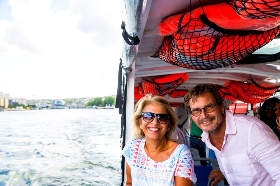 Paris: City and River Seine Tour on an Amphibious Bus - The splash into the Seine