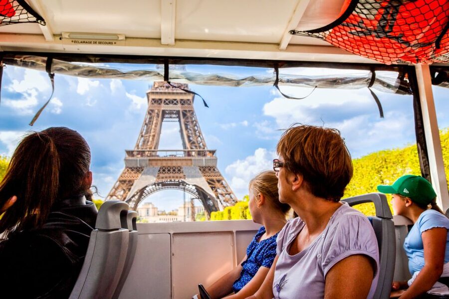 Paris: City and River Seine Tour on an Amphibious Bus - Is $46 a fair price?