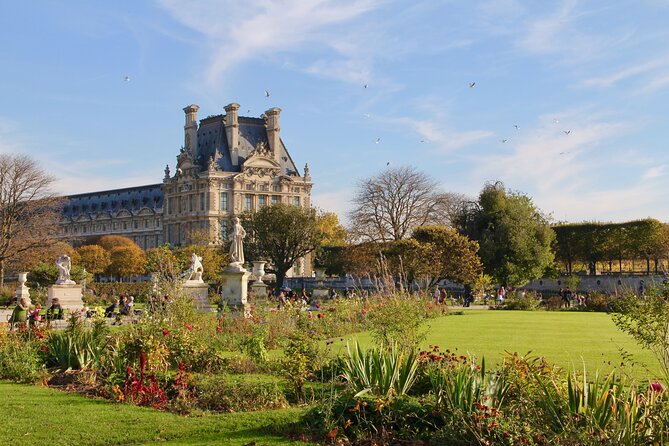 Paris City Center Free Walking Tour (Tip-Based) - Pont Neuf: the oldest bridge and its stranger stories