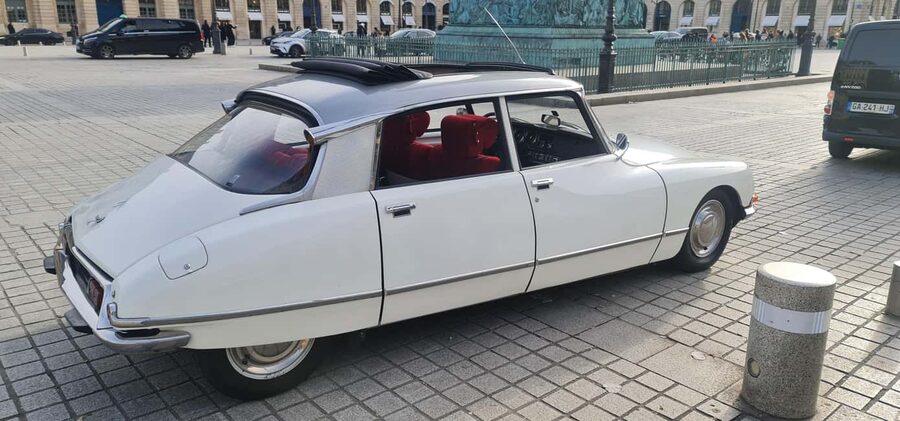 Paris: City Discovery Tour by Vintage Citroën DS Car - Invalides, Orsay, and the riverfront museums