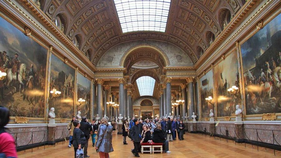 Paris: City Pass – Eiffel, Louvre & 27+ Must-See Sights - Montmartre and Sacré Coeur With a Guide