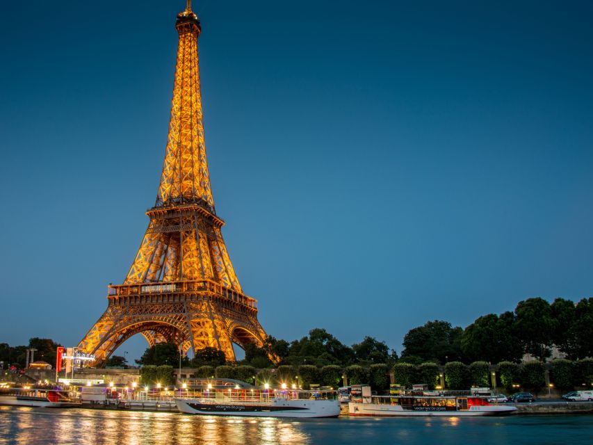 Paris: City Tour by Bus with Eiffel Tower & Optional Summit - Should you pay for the summit?