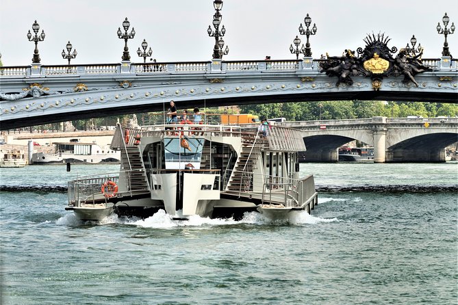 Paris City Tour by Coach with Sightseeing Seine River Cruise - What This Paris Combination Tour Really Offers