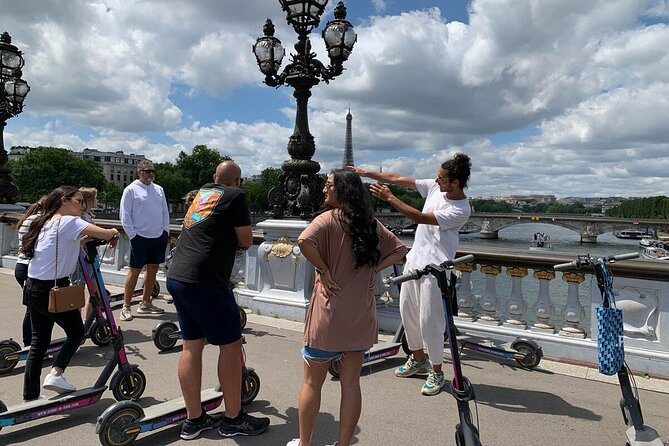 Paris City Tour by E-Scooter with Fun Guide (Small groups) - Grand Palais, Invalides, and Place de la Concorde