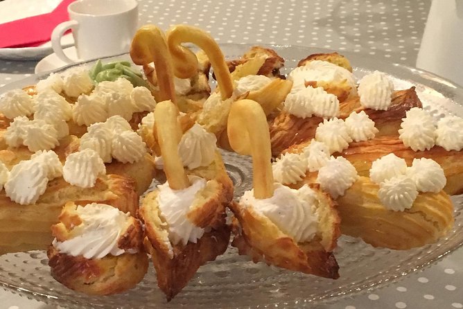 Paris Cooking Class: Chocolate Éclairs and Cream Puffs - Taking five to six pastries back to your hotel